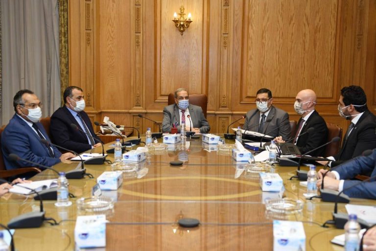 ” وزير الدولة للإنتاج الحربى ” يبحث مع شركة ” Trayal  ” الصربية  تطوير التعاون المشترك