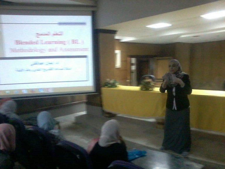 ورش عمل بجامعة الزقازيق لتدريب أعضاء هيئة التدريس علي أساليب وآليات التقويم في التعليم الهجين والتعليم عن بعد