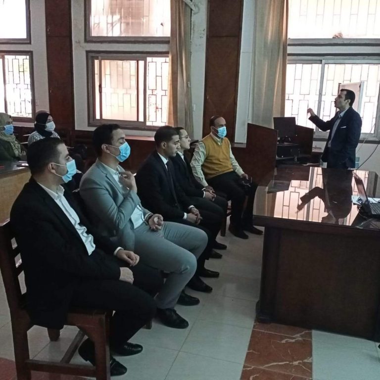 ورشة تدريبية حول ” أساليب القياس والتقويم وصياغة المفردة الإختبارية ” لتطوير الأداء الجامعى بجامعة الزقازيق