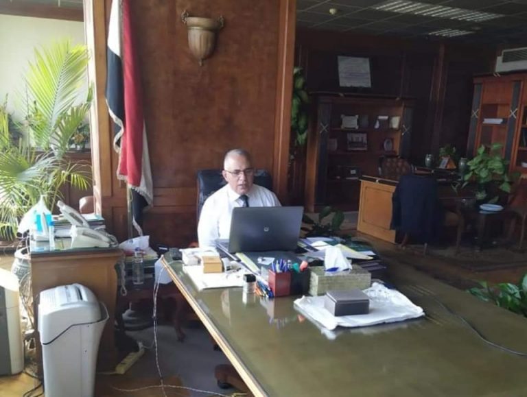  وزيــر الــرى يجتمع مع القيادات التنفيذية بالوزارة ووكلاء الوزاره رؤساء الإدارات المركزية للرى بالمحافظات