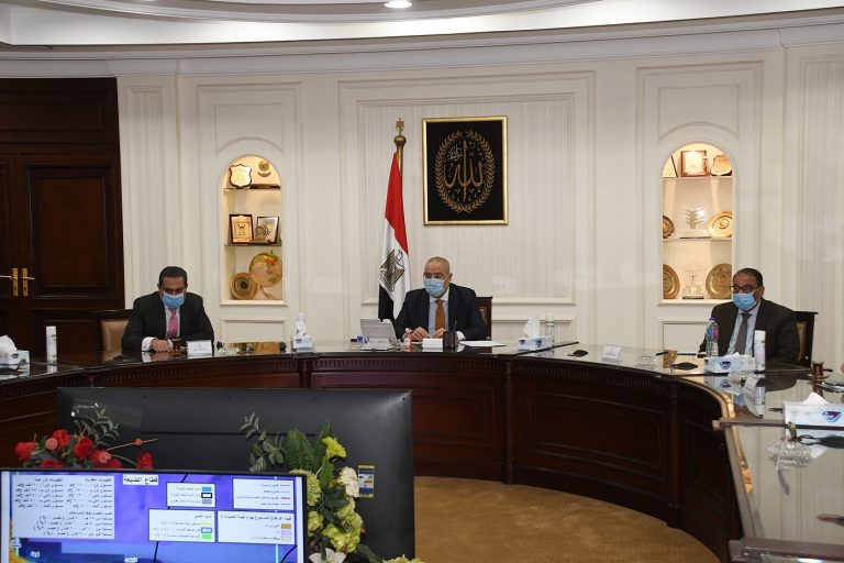 الجزار: توجيهات من القيادة السياسية بالإسراع بتنمية الساحل الشمالي الغربي وجذب الاستثمارات المحلية والدولية وتوفير فرص عمل جديدة