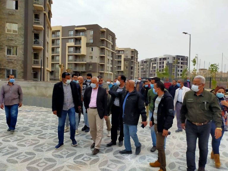 مسئولو “الإسكان ” يتفقدون مشروعات مدينة المنيا الجديدة