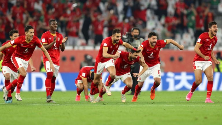 بعد حصد برونزية مونديال الأندية.. المكافآت تنهال على نجوم الأهلي