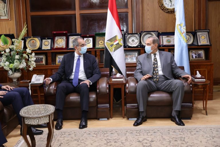 الدكتور/ عمرو طلعت: إنشاء مركز تدريب وإبداع رقمى بمحافظة كفر الشيخ باستثمارات ١٠٠ مليون جنيه