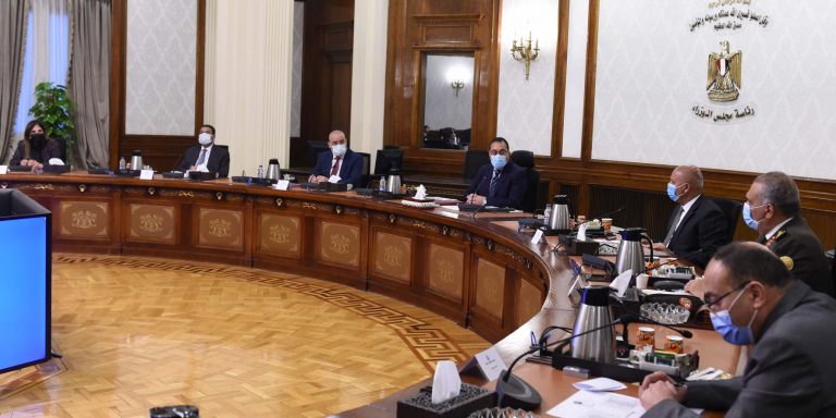 رئيس الوزراء يتابع موقف تنفيذ مشروعات العاصمة الإدارية الجديدة
