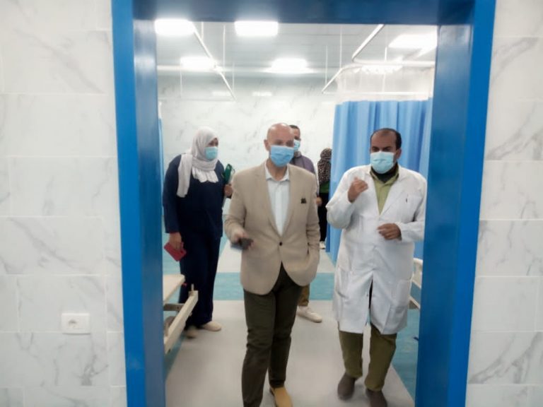 وكيل وزارة الصحة بالشرقية يتفقد أعمال التطوير بمستشفي الصدر بالزقازيق