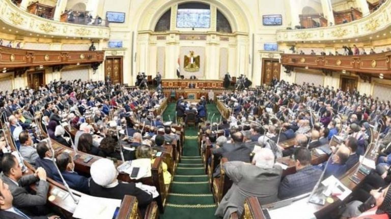 حبس و غرامة عقوبة تقديم مستندات خاطئة لترخيص مشروعات صغيرة بالقانون الجديد