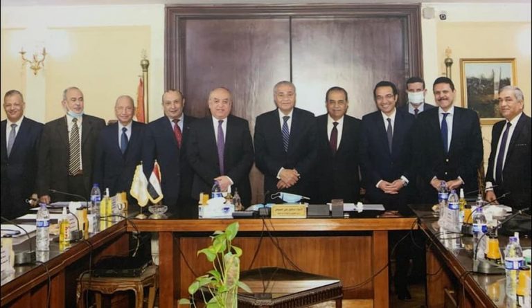  وزير التموين يترأس اجتماع الجمعية العامة للشركة القابضة للصناعات الغذائية وشركاتها التابعة.