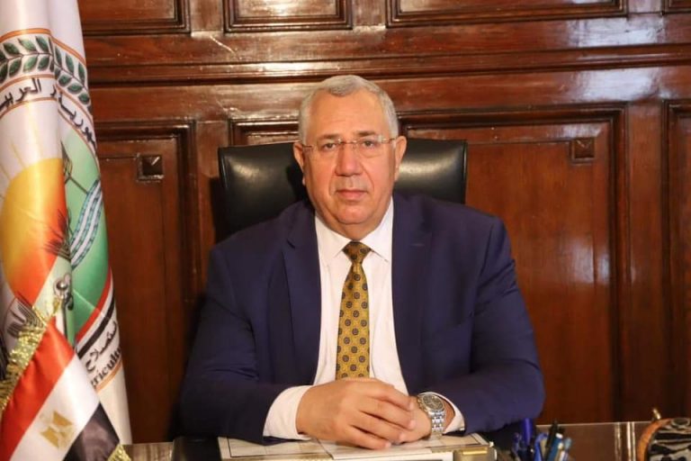 وزير الزراعة يصدر اللائحة التنفيذية لقانون الزراعة العضوية  القصير : فوائد كثيرة بيئية واجتماعية واقتصادية للزراعات العضوية