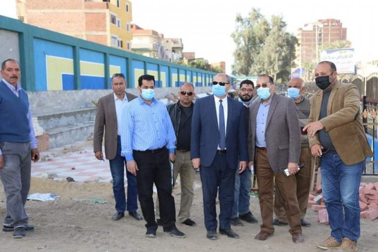 تنفيذاً لتوجيهات محافظ المنوفية سكرتير عام المحافظة يتابع عدد من المشروعات الجاري تنفيذها ضمن مبادرة ” حياة كريمة ” بالشهداء ويتفقد مراحل أعمال الرصف لعدد من الشوارع  بتلا