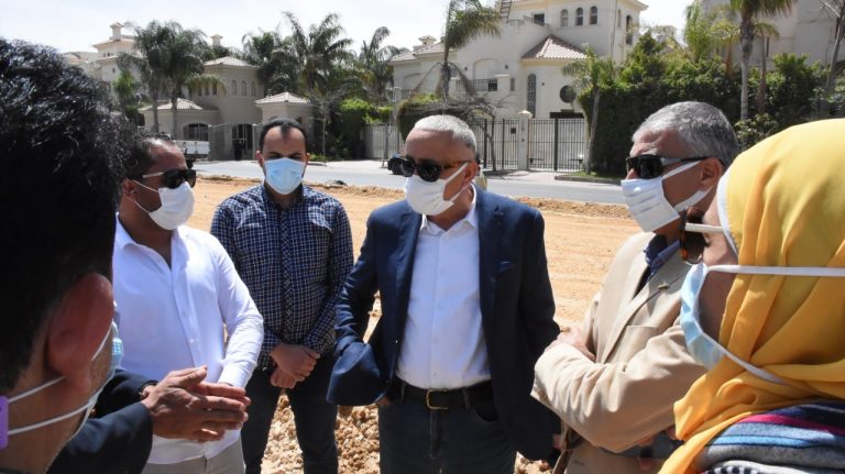 مسئولو “الإسكان” يتفقدون مشروعات المرافق وتطوير المحاور والطرق الرئيسية بالتجمع الأول بالقاهرة الجديدة