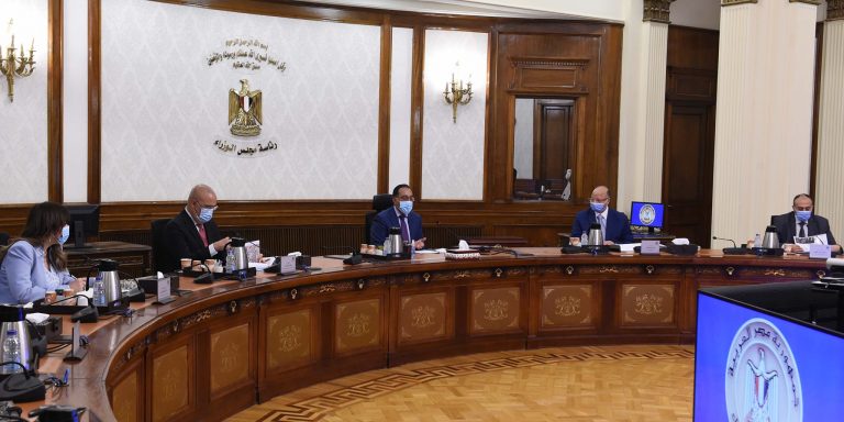 مدبولى.. يتابع مشروعات تطوير العشوائيات بـ ” القاهرة” وتسكين الأهالي في المشروعات الجديدة