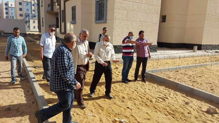 التوجيه بسرعة توصيل المرافق للوحدات السكنية التى تم الانتهاء من تنفيذها..ودفع العمل بمشروعات الخدمات بالمدينة