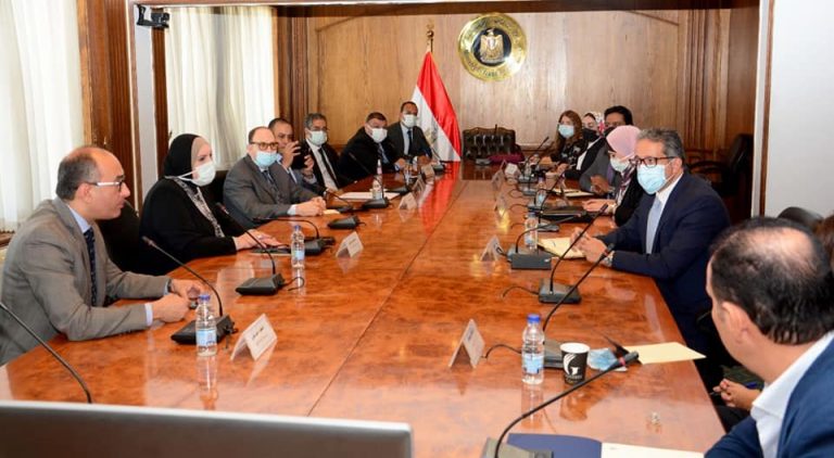 وزيرة التجارة والصناعة تبحث مع وزير السياحة والآثار الاستعدادت الخاصة بالمشاركة المصرية بمعرض إكسبو دبي 2020