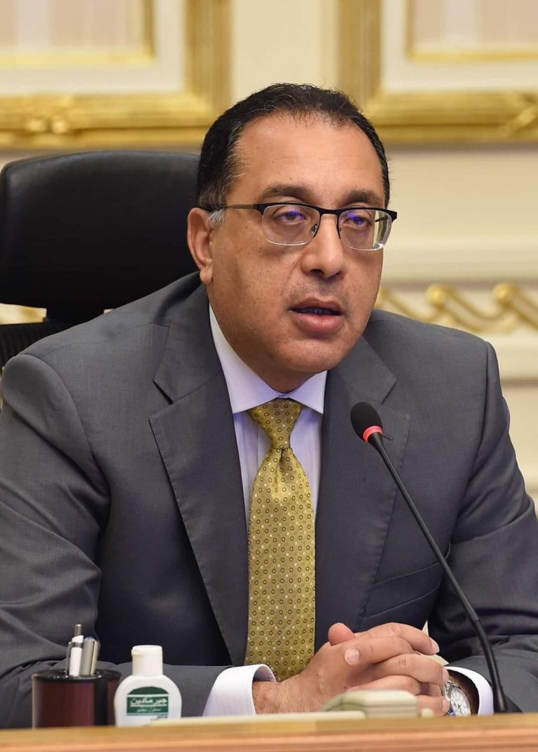 هنأ الدكتور مصطفى مدبولي، رئيس مجلس الوزراء، الرئيس عبد الفتاح السيسي، رئيس الجمهورية؛ بمناسبة حلول الذكرى الثامنة لثورة الثلاثين من يونيو المجيدة.