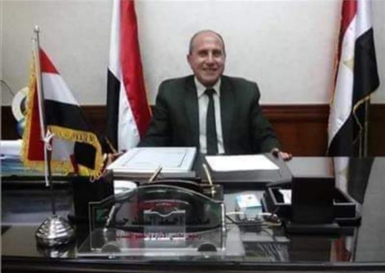 تطوير البنية التحتية لشبكة الكهرباء بالعاشر من رمضان