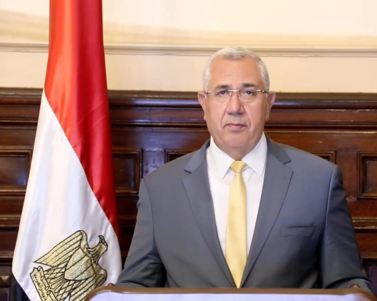 وزير الزراعة يتابع ملف التحول الرقمي واطلاق الخدمات الزراعية على بوابة مصر الالكترونية