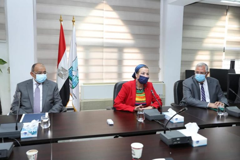 اجتماع تنسيقى موسع بين وزراء البيئة والتنمية المحلية والزراعة واستصلاح الأراضي لمناقشة خطة مجابهة نوبات تلوث الهواء الحادة لعام 2021