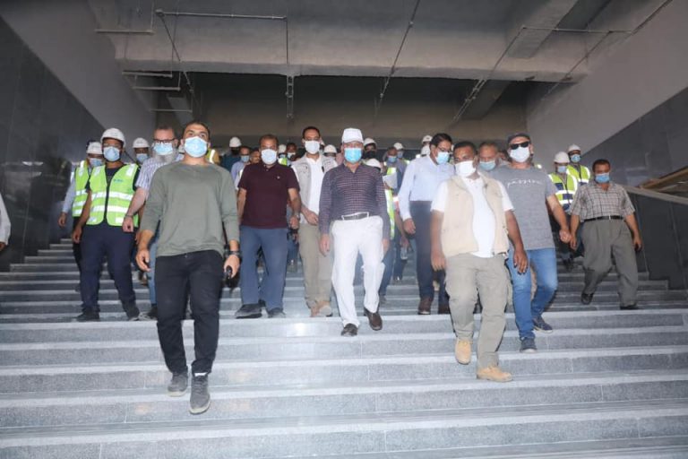 وزير النقل يتابع معدلات تنفيذ  مشروع القطار الكهربائي الخفيف)  (LRT) السلام – العاصمة الإدارية الجديدة – العاشر من رمضان )