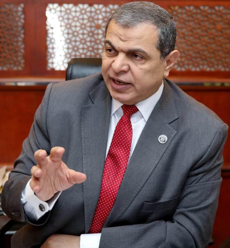 وزارة القوى العاملة: تعيين 311  شاباً .. وصرف 135 ألف جنيه للعمالة غير المنتظمة بأسوان