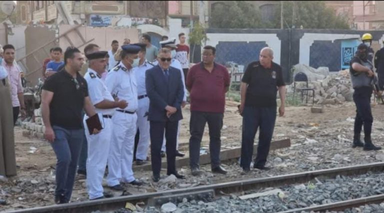 “مدير أمن سوهاج يتابع الخدمات الأمنية بمحيط حادث قطار سلامون “
