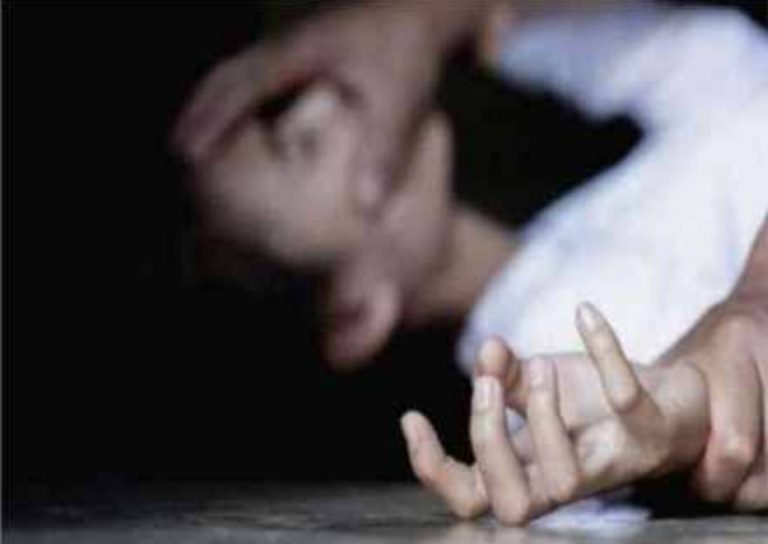 ” بعد رصد محاولته لمس أعضاء حساسة من جسدها ، بطل فيديو التحرش يسقط في قبضة أمن الجيزة “