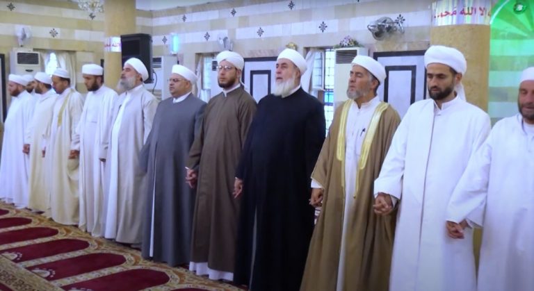 – مشايخ سوريون من خريجو الأزهر يدعون الإمام الطيب لزيارة دمشق ومقام شيخ العارفين “بن عربي”