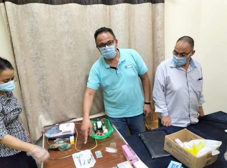 ” بعد إتجاره بالأدوية الفاسدة و إجراء عمليات جراحية بصيدليته ، ضبط طبيب و صيدلي مزيف حاصل على معهد خدمة اجتماعية بجرجا “
