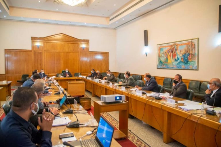 – ترسيخ مبدأ المشاركة المجتمعية من خلال انشاء روابط لمستخدمي المياه علي كافة المستويات واشراكهم في عملية إدارة المنظومة المائية