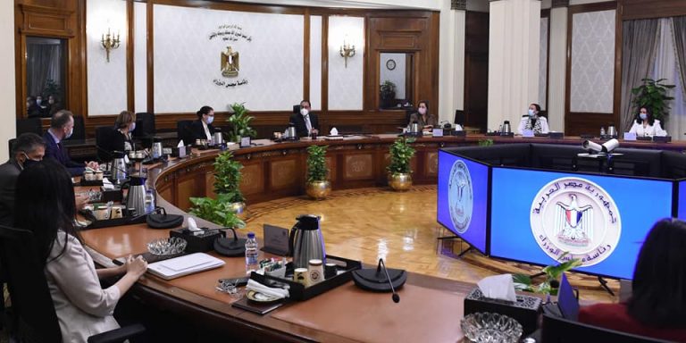 رئيس الوزراء يلتقي الأمين العام المساعد للأمم المتحدة ومديرة المكتب الإقليمي للدول العربية ببرنامج الأمم المتحدة الإنمائي “UNDP”