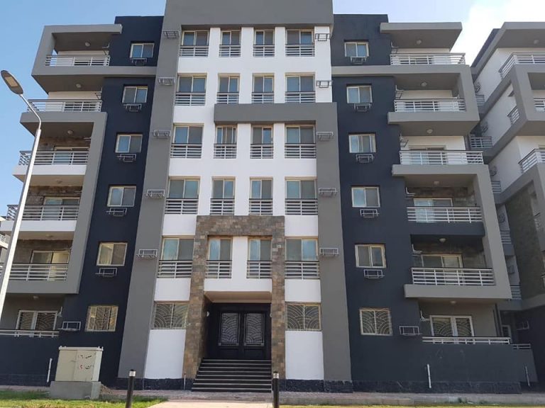 مى عبدالحميد: حتى الآن.. سحب أكثر من 94 ألف كراسة شروط لحجز وحدات المبادرة الرئاسية.. و33 ألف مواطن سددوا مُقدمات جدية الحجز