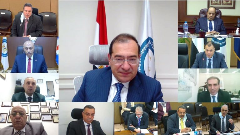 وزارة البترول: اعتماد نتائج أعمال شركتي النصر والسويس لتصنيع البترول عن العام المالي 2020/2021