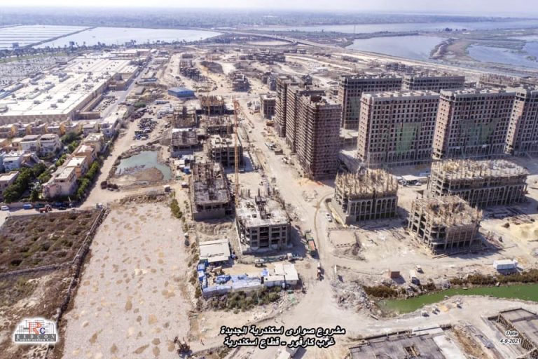 الجزار: جارٍ تنفيذ 64 برجاً سكنياً..و310 فيلات..ومشروعات استثمارية للشَّراكة مع القطاع الخاص