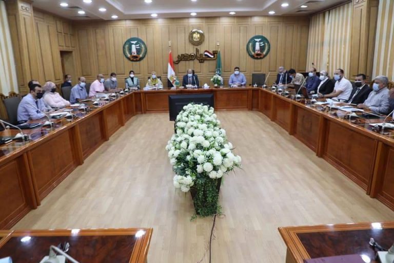 متابعات دورية لنسب تنفيذ مشروعات حياة كريمة بالمنوفية