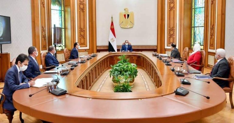 الرئيس السيسي يعقد اجتماعا لمتابعه منظومه دعم وحمايه الفنانين وتطوير الهيئه القوميه للتأمين الصحي