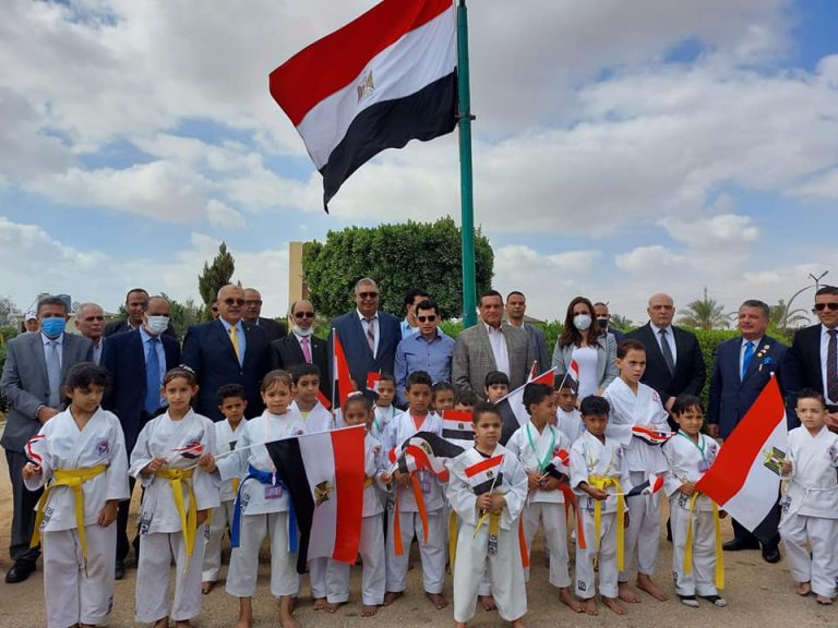 وزير الرياضة ومحافظ البحيرة يفتتحان ميدان رماية وملعب بنادي الصيد بوادي النطرون
