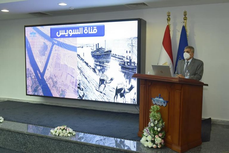 الفريق أسامة ربيع يستقبل وفد سفراء الدول الأعضاء بالمنظمة البحرية الدولية IMO