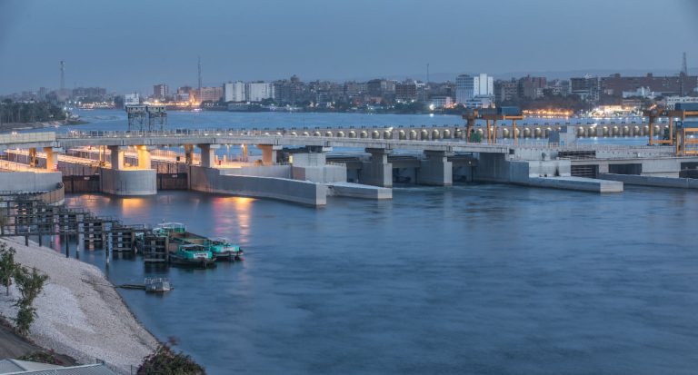 – تصميم وتنفيذ عدد (٣) قناطر فى إطار مشروع مصرف بحر البقر