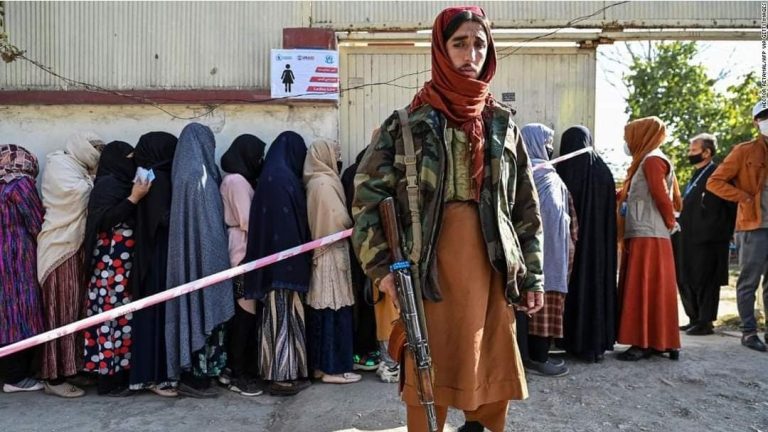 طالبان تقر مرسومًا بشأن حقوق المرأة فى أفغانستان