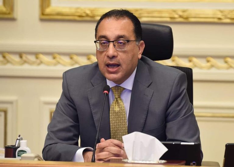مدبولى : المبادرة لا تقتصر على تطوير الخدمات فالدولة تولى اهتماما كبيرا بالثقافة والفنون باعتبارها إحدى أدوات القوة الناعمة التي تشكل وجدان الإنسان المصري وتسهم في بناء شخصيته