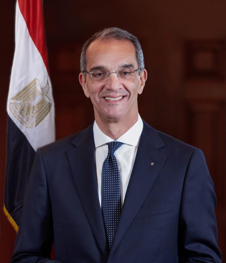 الدكتور عمرو طلعت وزير الاتصالات وتكنولوجيا المعلومات يرأس وفد مصر المشارك فى المؤتمر العالمى للهواتف المحمولة ببرشلونة