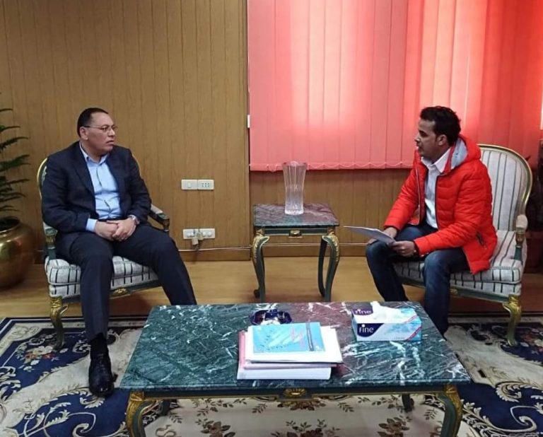 محافظ الشرقية يصدر حركة تغييرات بين مديري الإدارات التعليمية