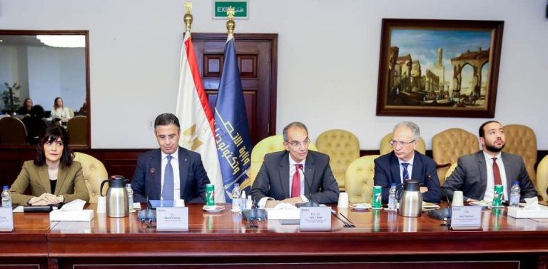 وزير خارجية لاتفيا : منظومة الاتصالات وتكنولوجيا المعلومات فى مصر ولاتفيا مؤهلة تماماً لتوطيد علاقات التعاون والشراكة بين البلدين