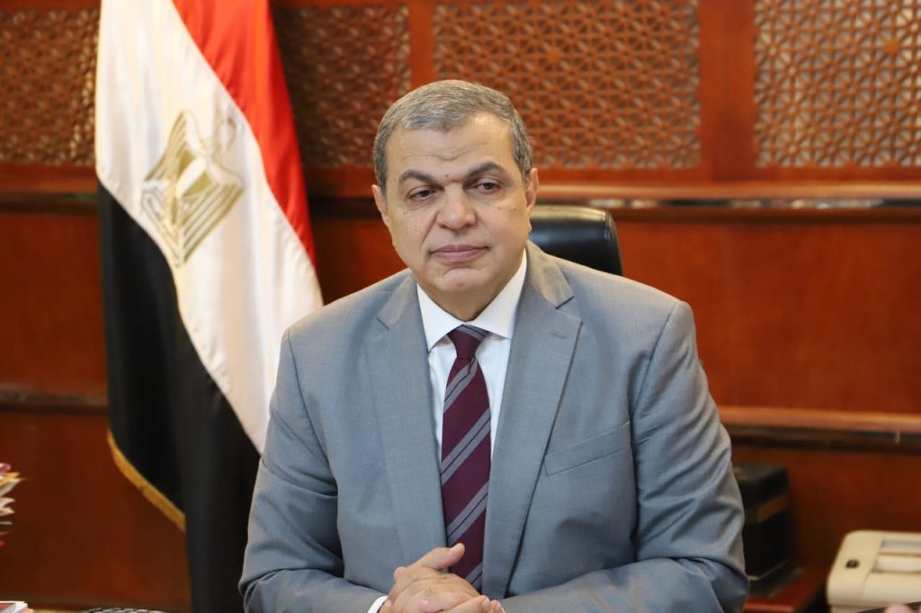القوى العاملة : تعيين 334 منهم 4 قادرون باختلاف واستخراج 320 شهادة قياس مستوى المهارة  ببورسعيد