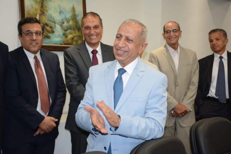 الأكاديمية العربية بالقاهرة تحتفل بتجديد الثقة في الدكتور إسماعيل عبدالغفار رئيسا لفترة جديدة