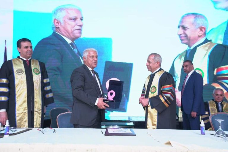 الأكاديمية العربية توقع بروتوكول تعاون مع مؤسسة بهية لعلاج مرضى سرطان الثدى