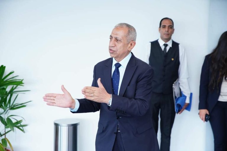 رئيس الأكاديمية العربية يشارك في فعاليات المنتدى العربى الصينى