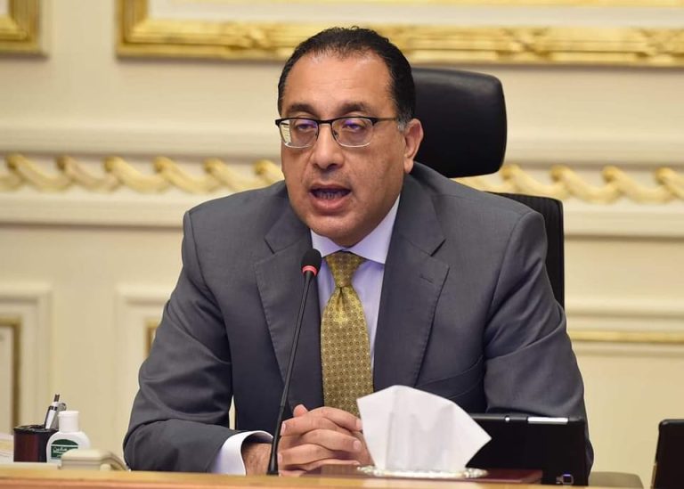 رئيس الوزراء يتابع موقف تنفيذ “الخطة العاجلة لمواجهة الأزمة الاقتصادية العالمية