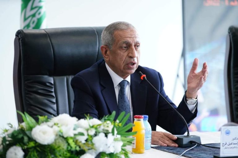 برئاسة عبدالغفار .. انعقاد المجلس الإستشاري لكلية الحاسبات وتكنولوجيا المعلومات بالأكاديمية العربية بالقرية الذكية