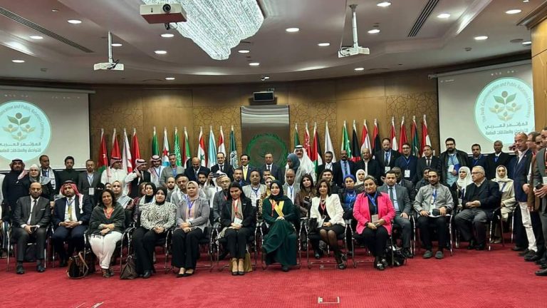 طلاب الأكاديمية العربية يشاركون في المؤتمر العربى  للتواصل والعلاقات العامة